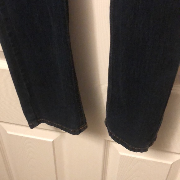 2 BWU - Picture 4 of 8